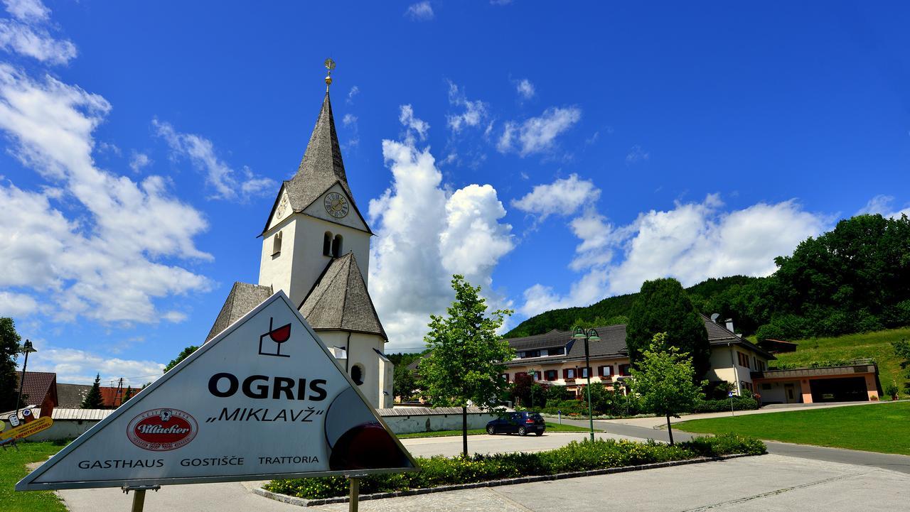 Gasthaus-Gostišče-Trattoria Ogris Ludmannsdorf Esterno foto
