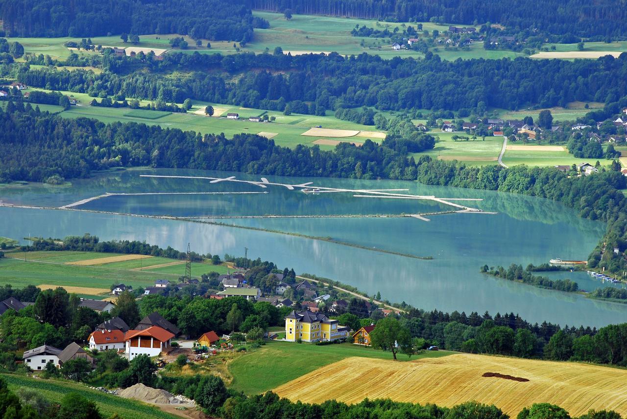 Gasthaus-Gostišče-Trattoria Ogris Ludmannsdorf Esterno foto