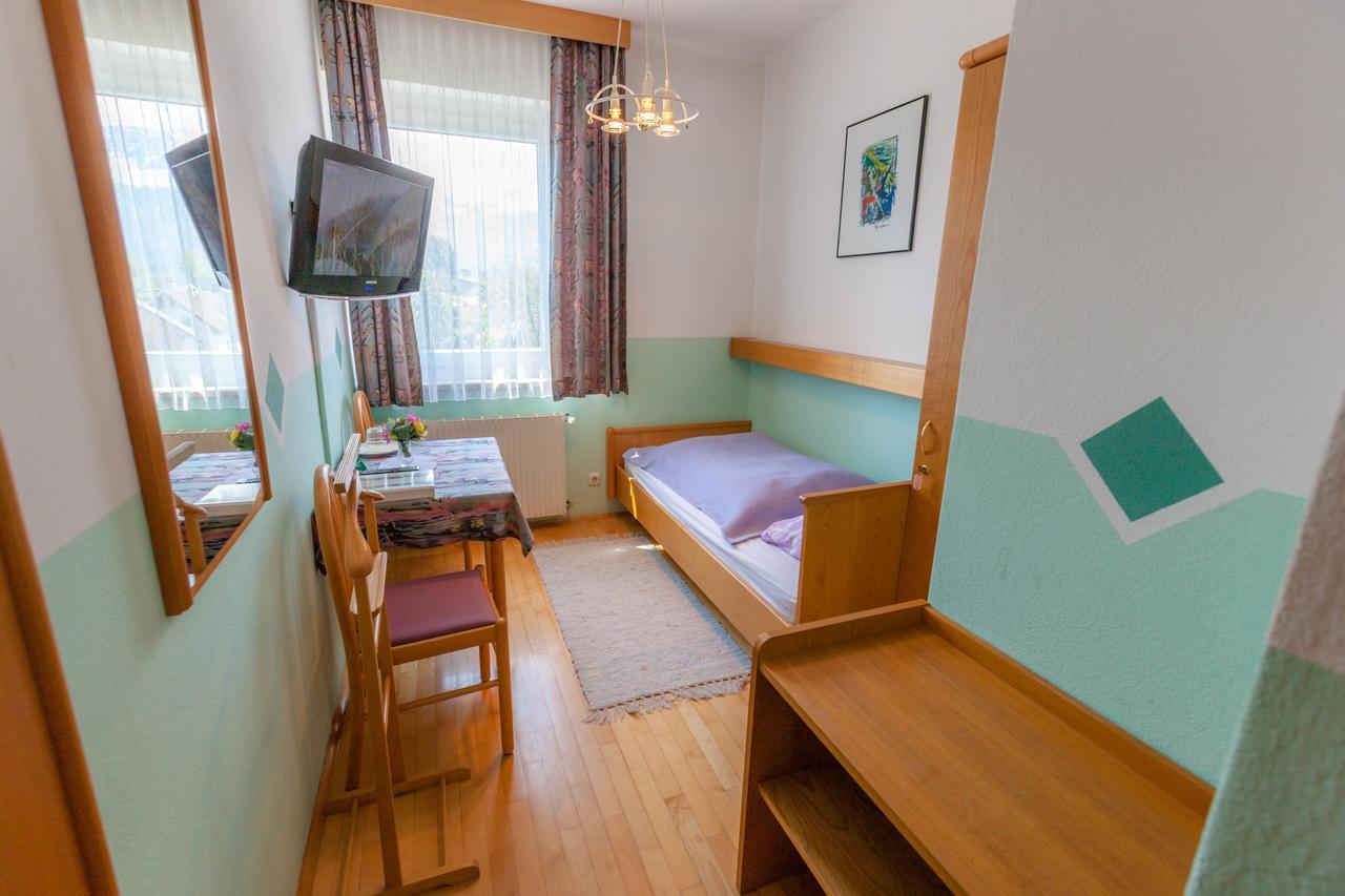 Gasthaus-Gostišče-Trattoria Ogris Ludmannsdorf Esterno foto
